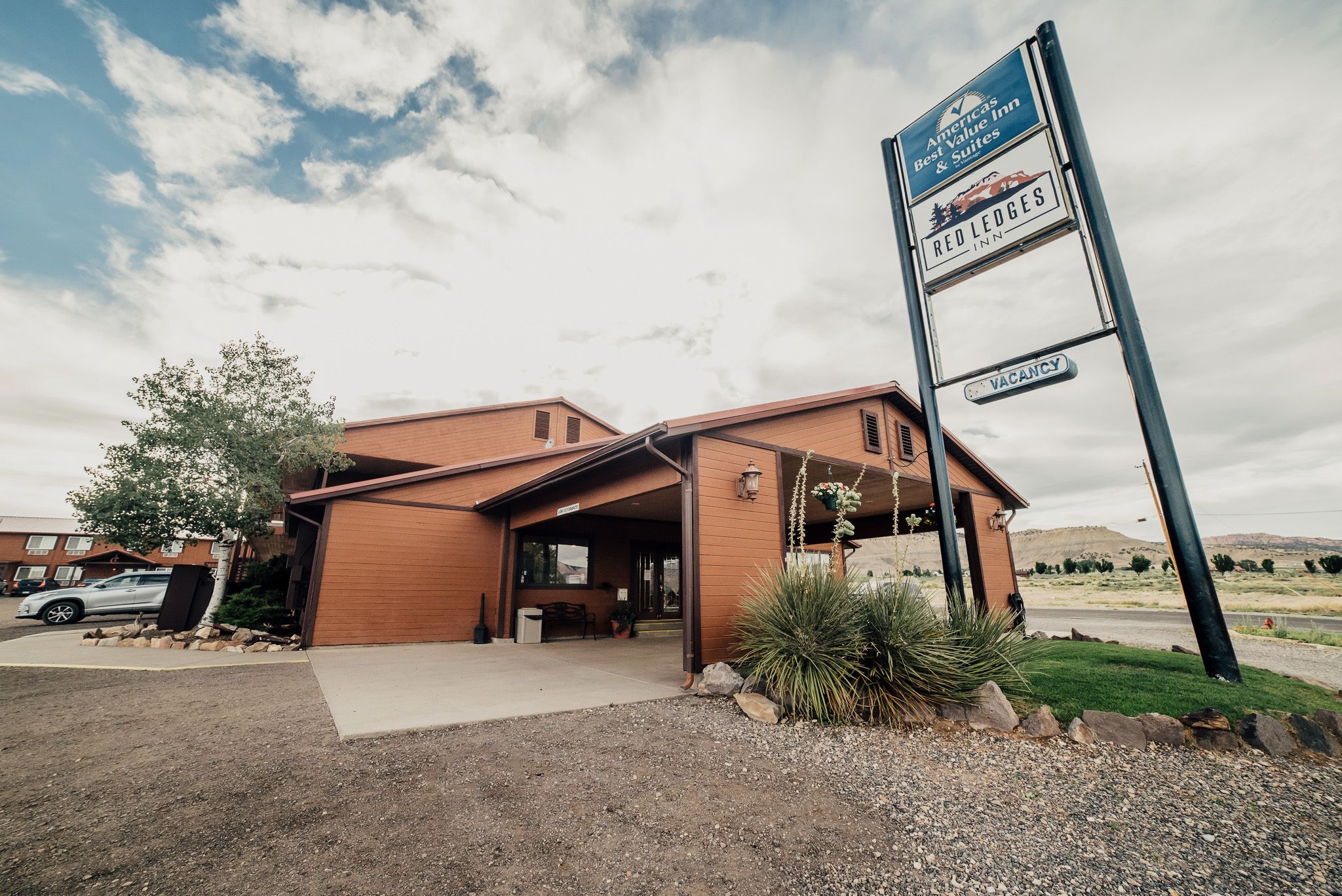 Red Ledges Inn