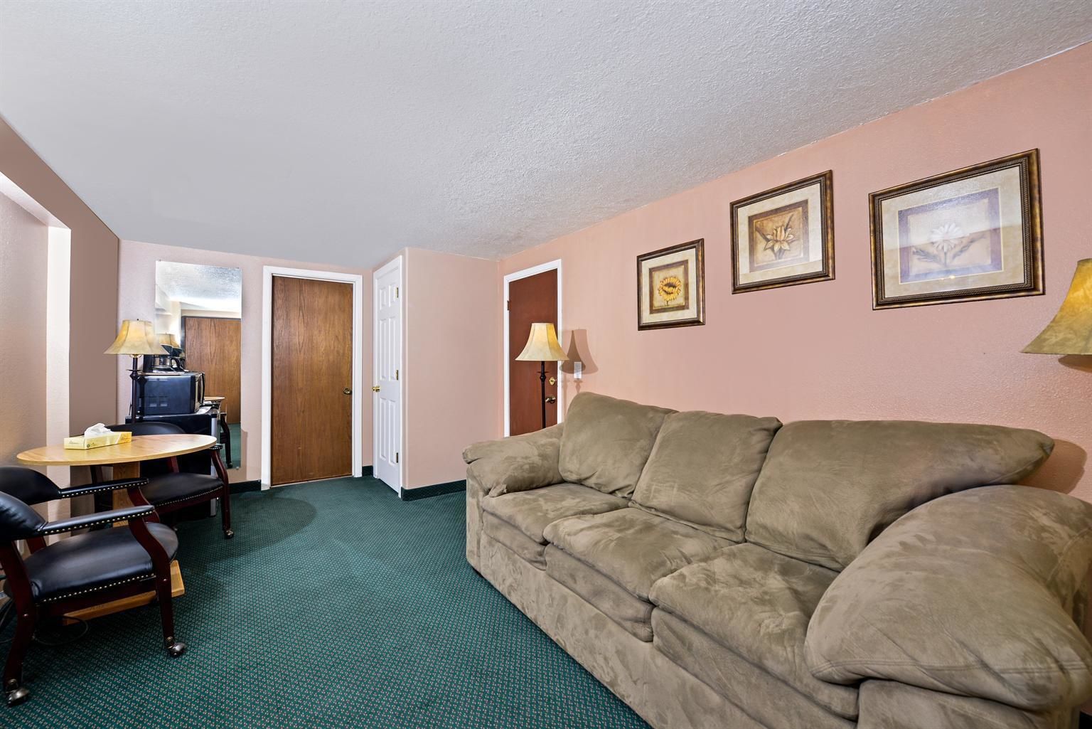 Red Ledges Inn