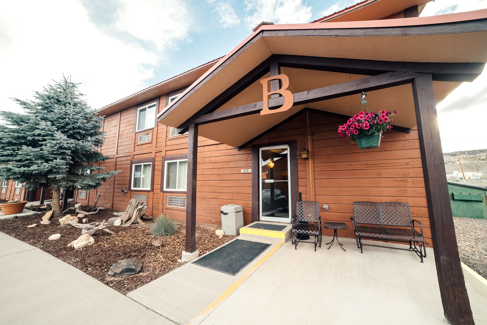 Red Ledges Inn
