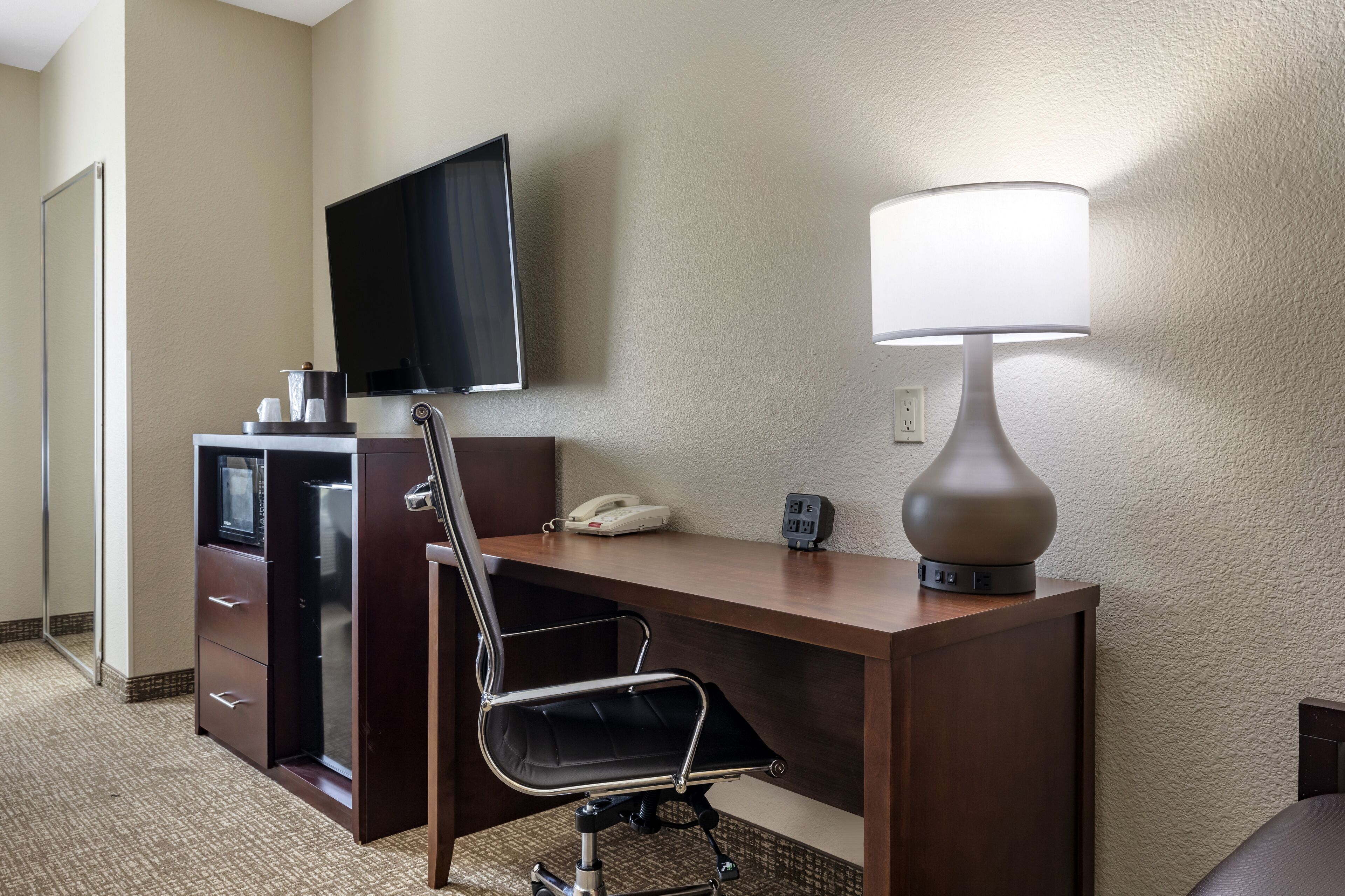 Country Inn & Suites by Radisson, West Valley City, UT