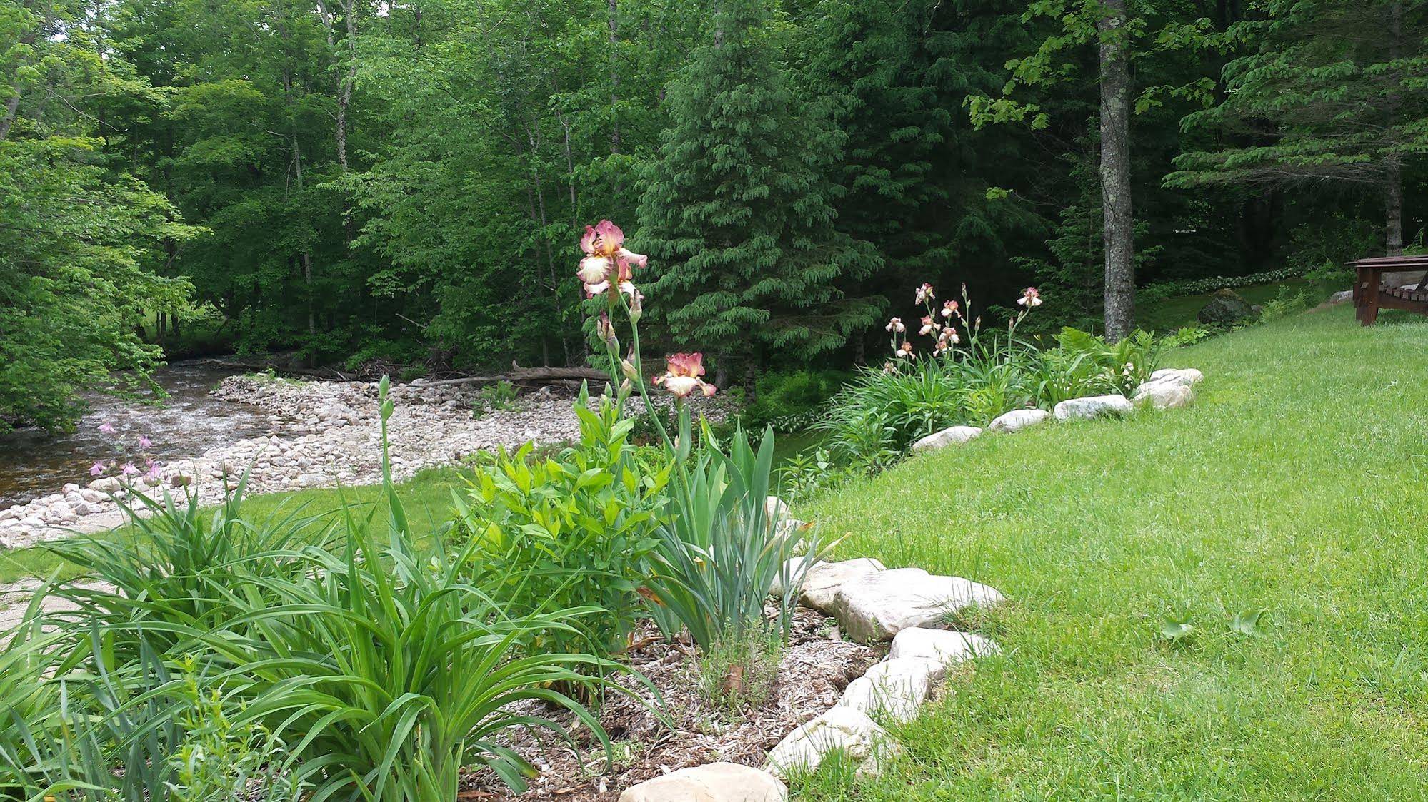 Toll Road Inn