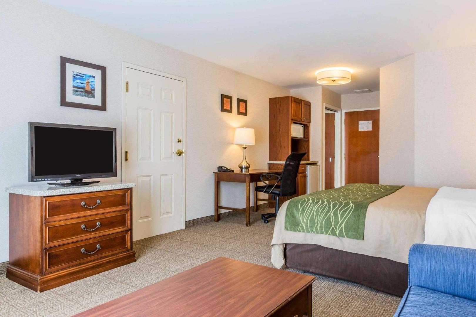 Comfort Inn & Suites