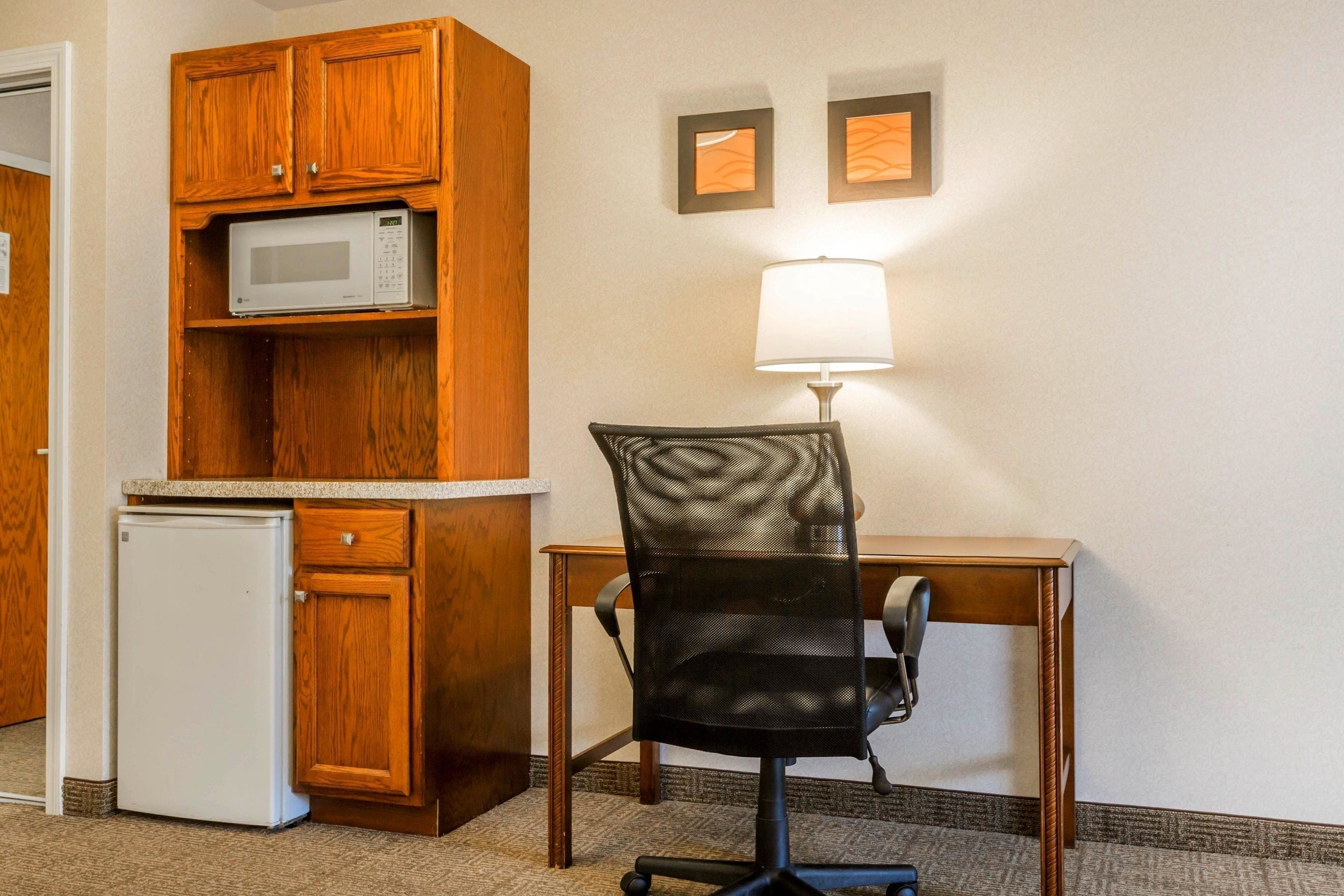 Comfort Inn & Suites