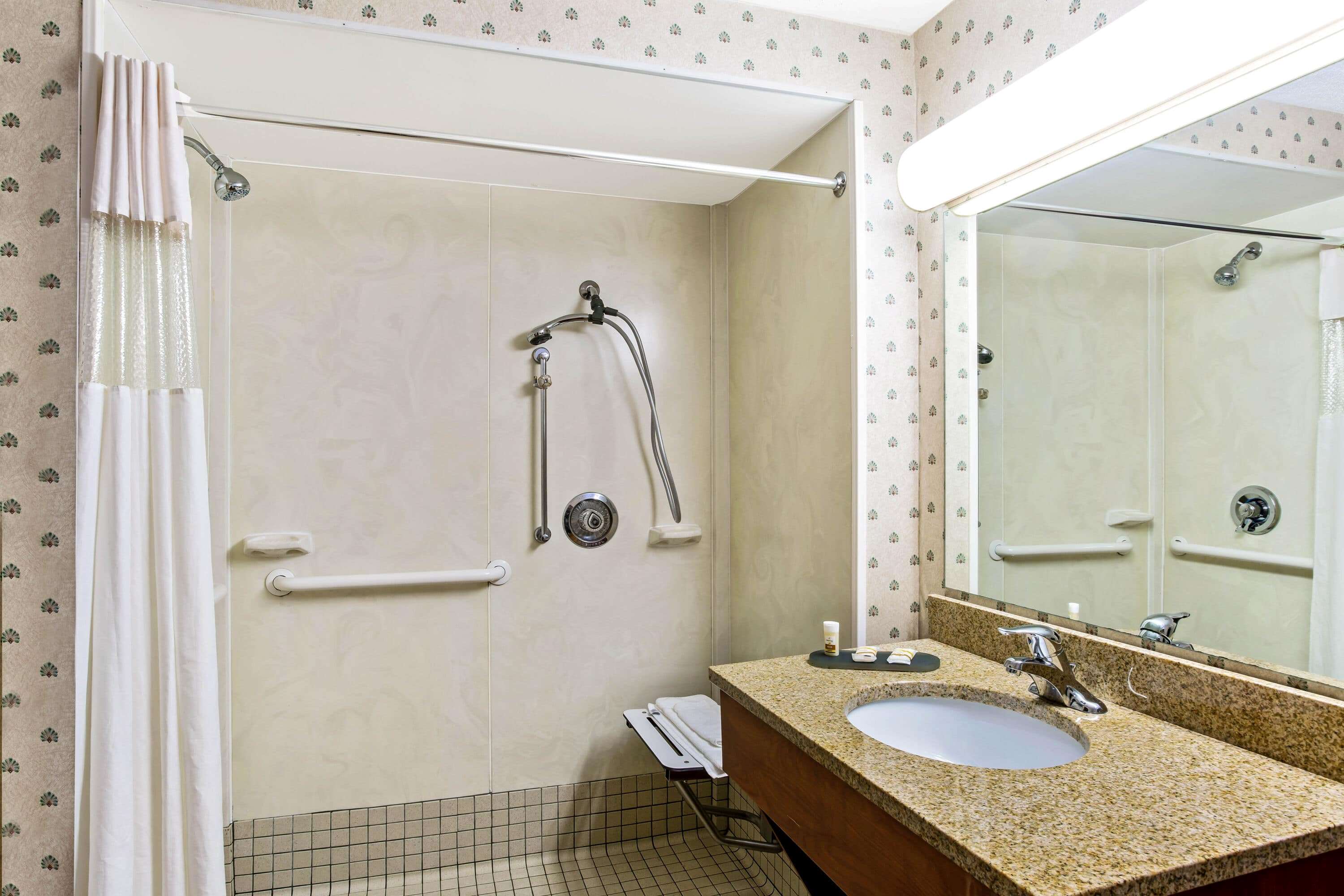 Holiday Inn Express South Burlington Downtown