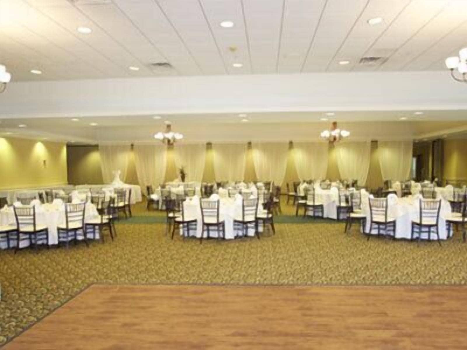 Grand Summit Hotel & Conference Center