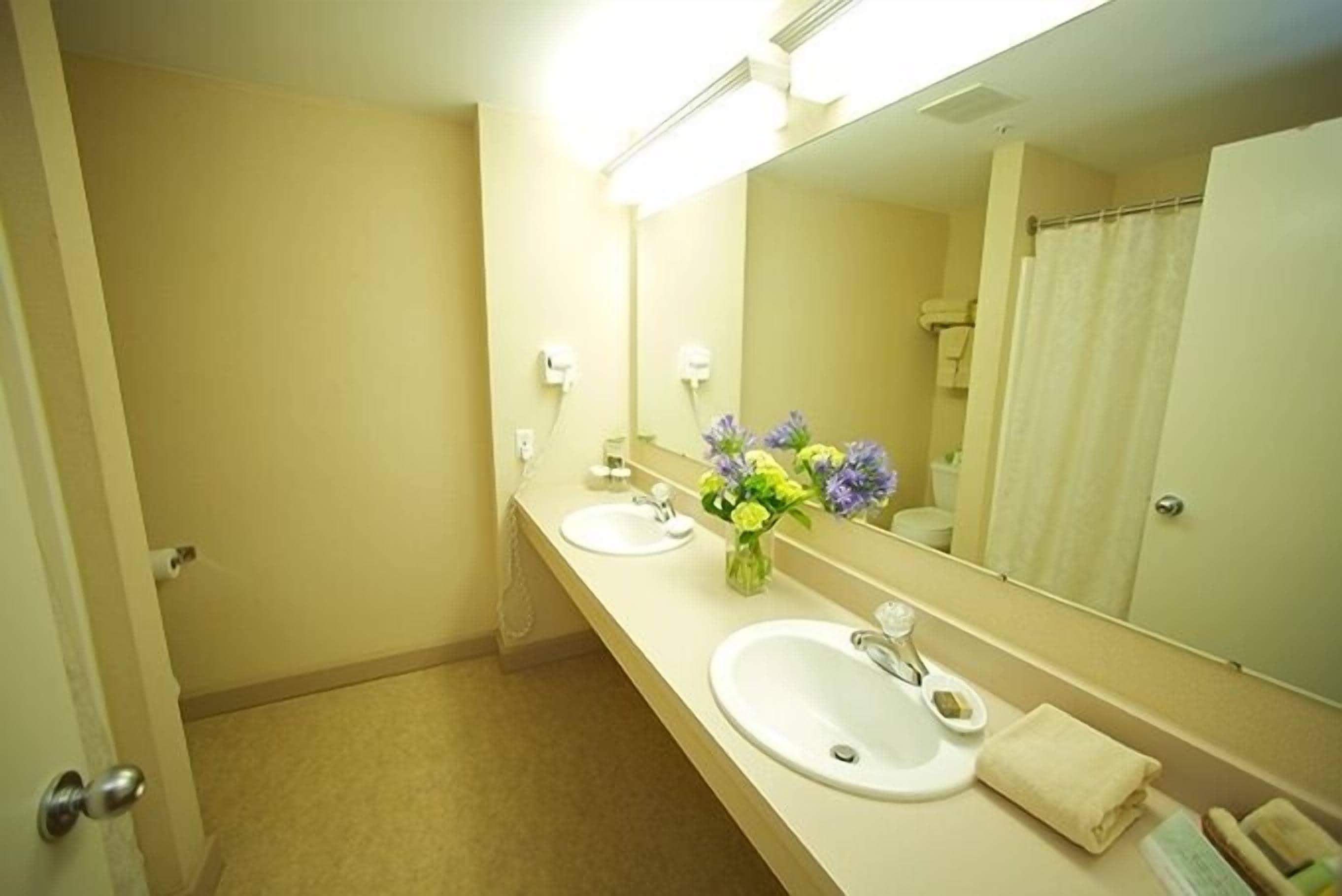 Grand Summit Hotel & Conference Center