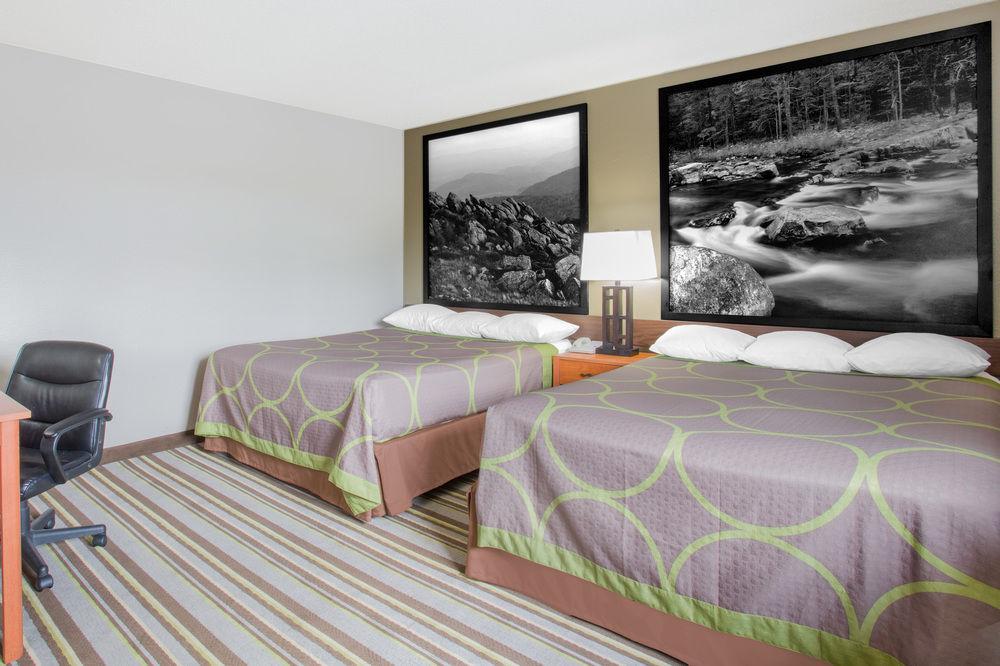 Super 8 by Wyndham Abingdon VA