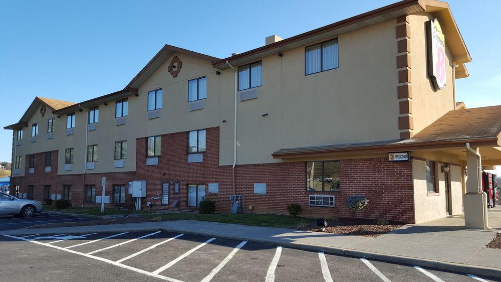 Super 8 by Wyndham Abingdon VA