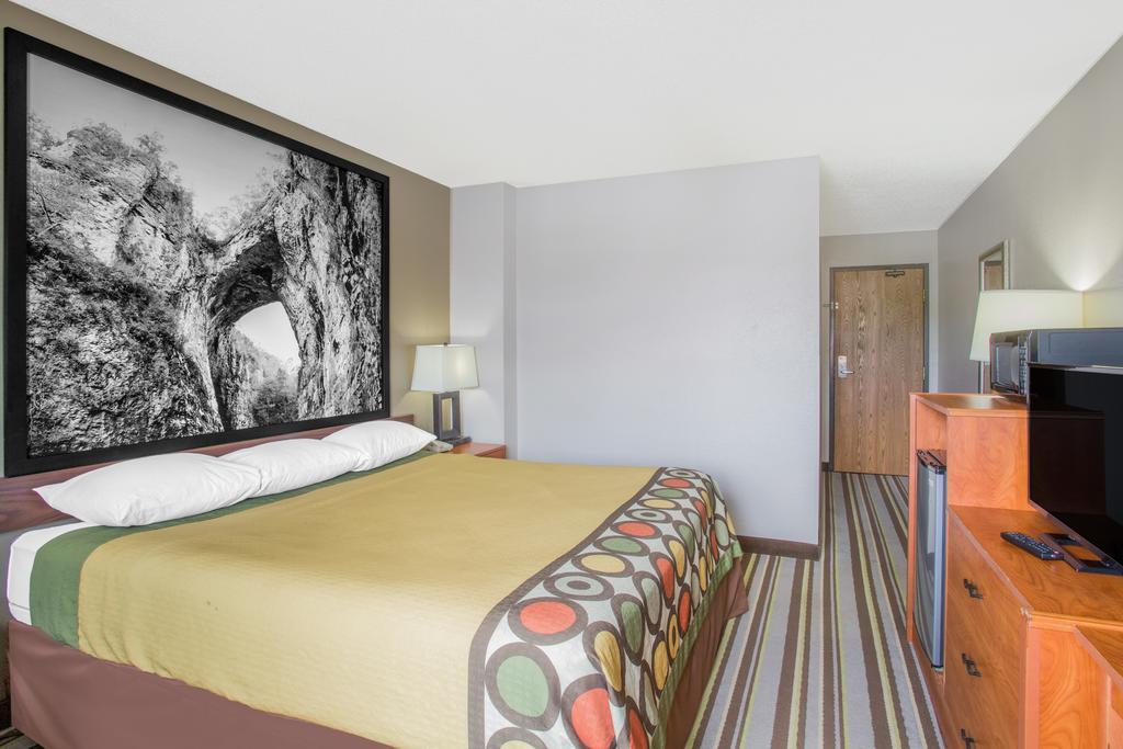 Super 8 by Wyndham Abingdon VA