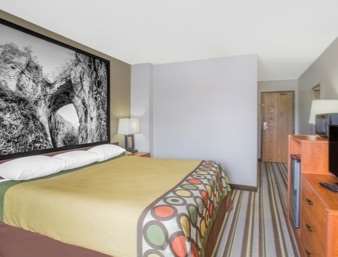 Super 8 by Wyndham Abingdon VA