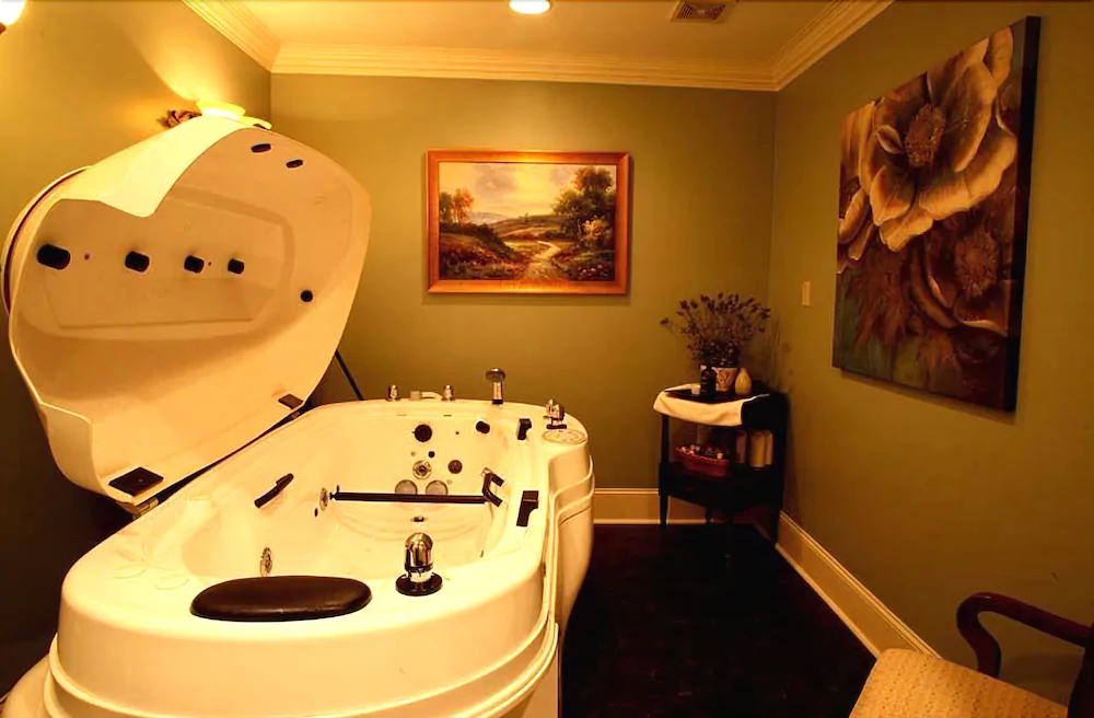 The Martha Washington Inn & Spa