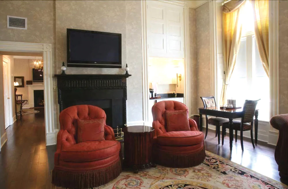 The Martha Washington Inn & Spa