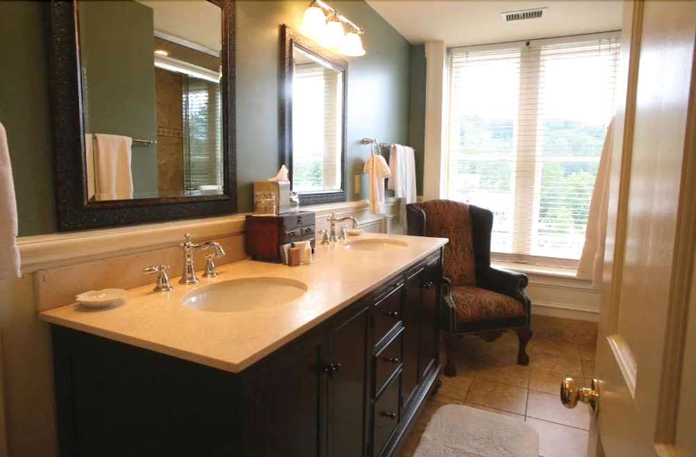 The Martha Washington Inn & Spa
