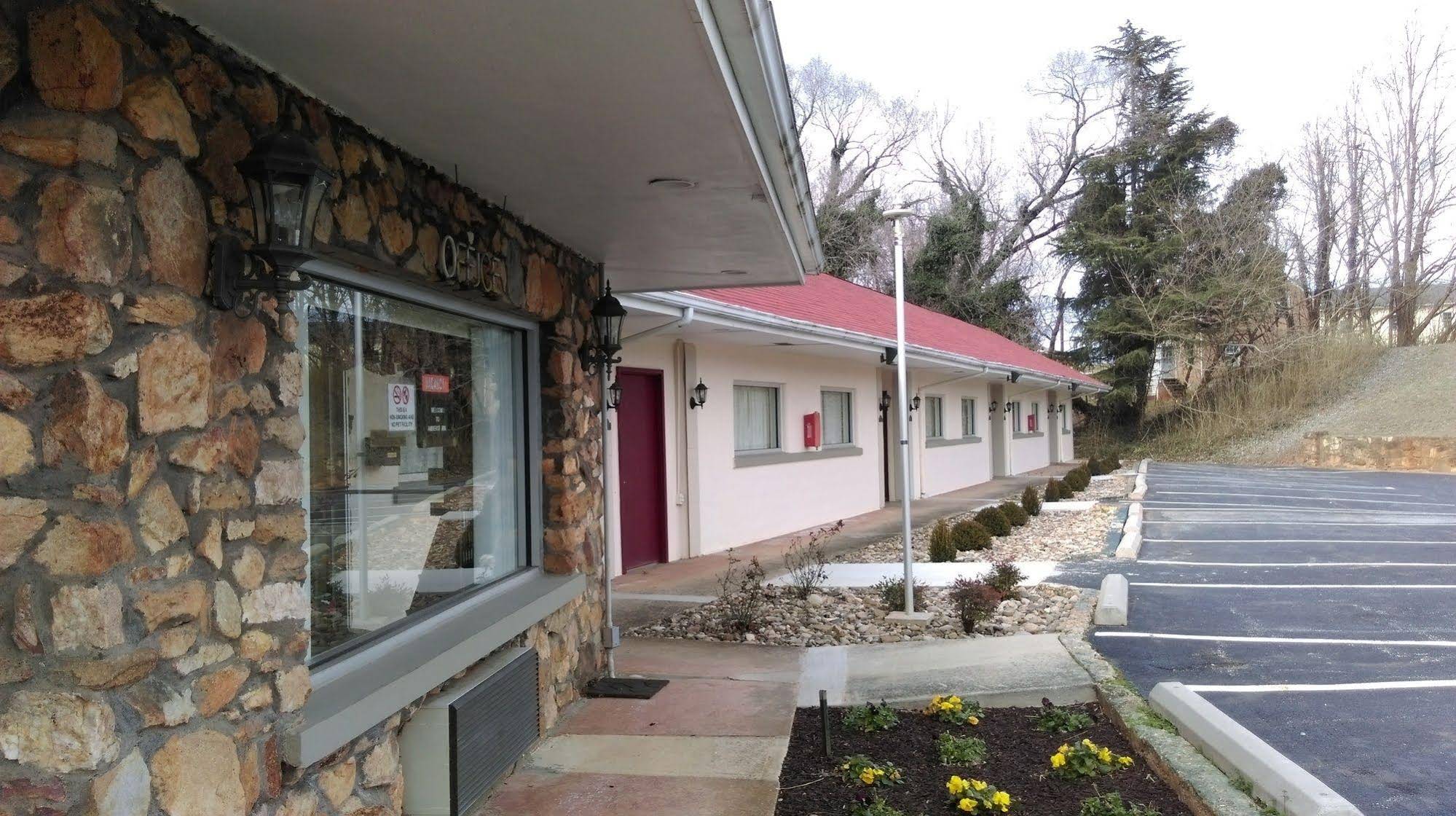 Amherst Inn