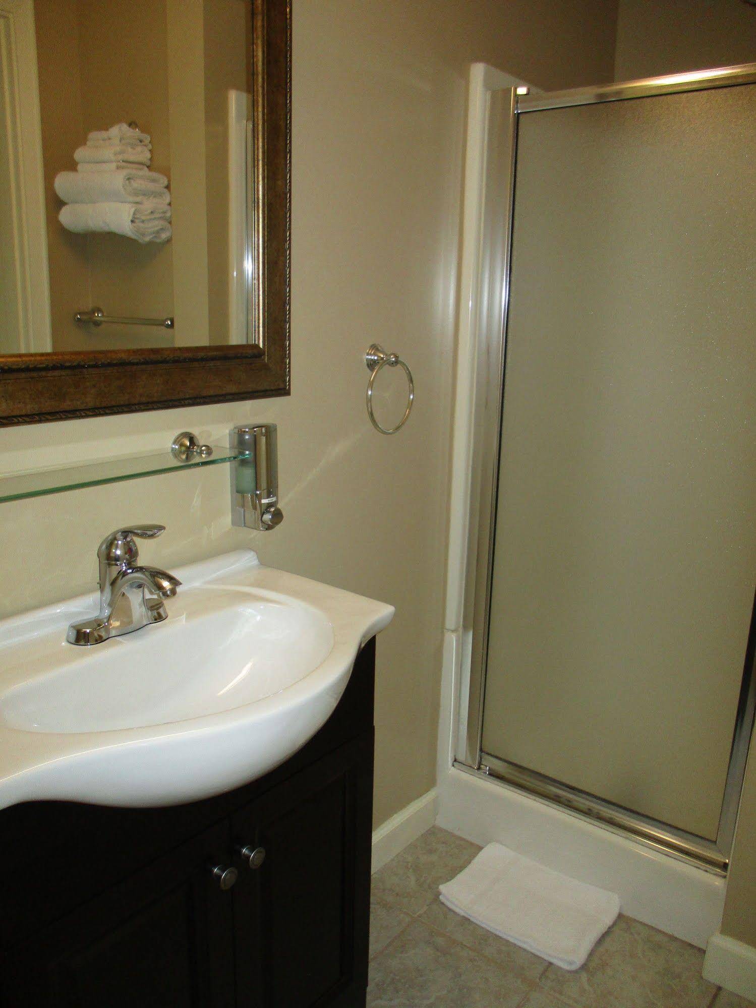 Amherst Inn