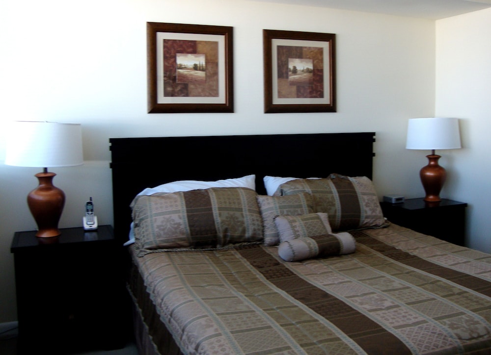 Concord Crystal City by Executive Apartments