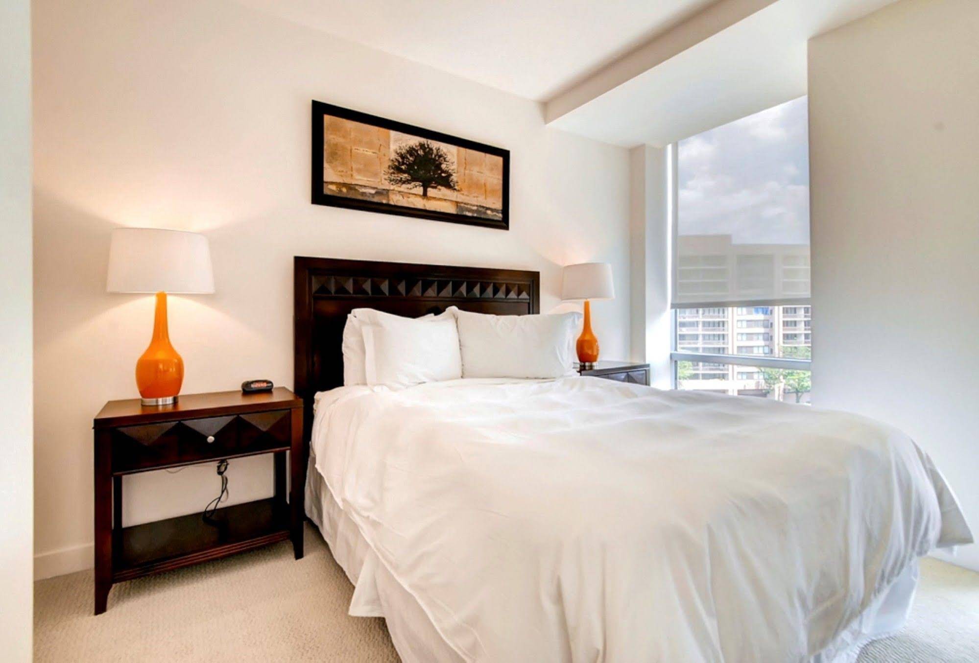 Global Luxury Suites at Crystal City