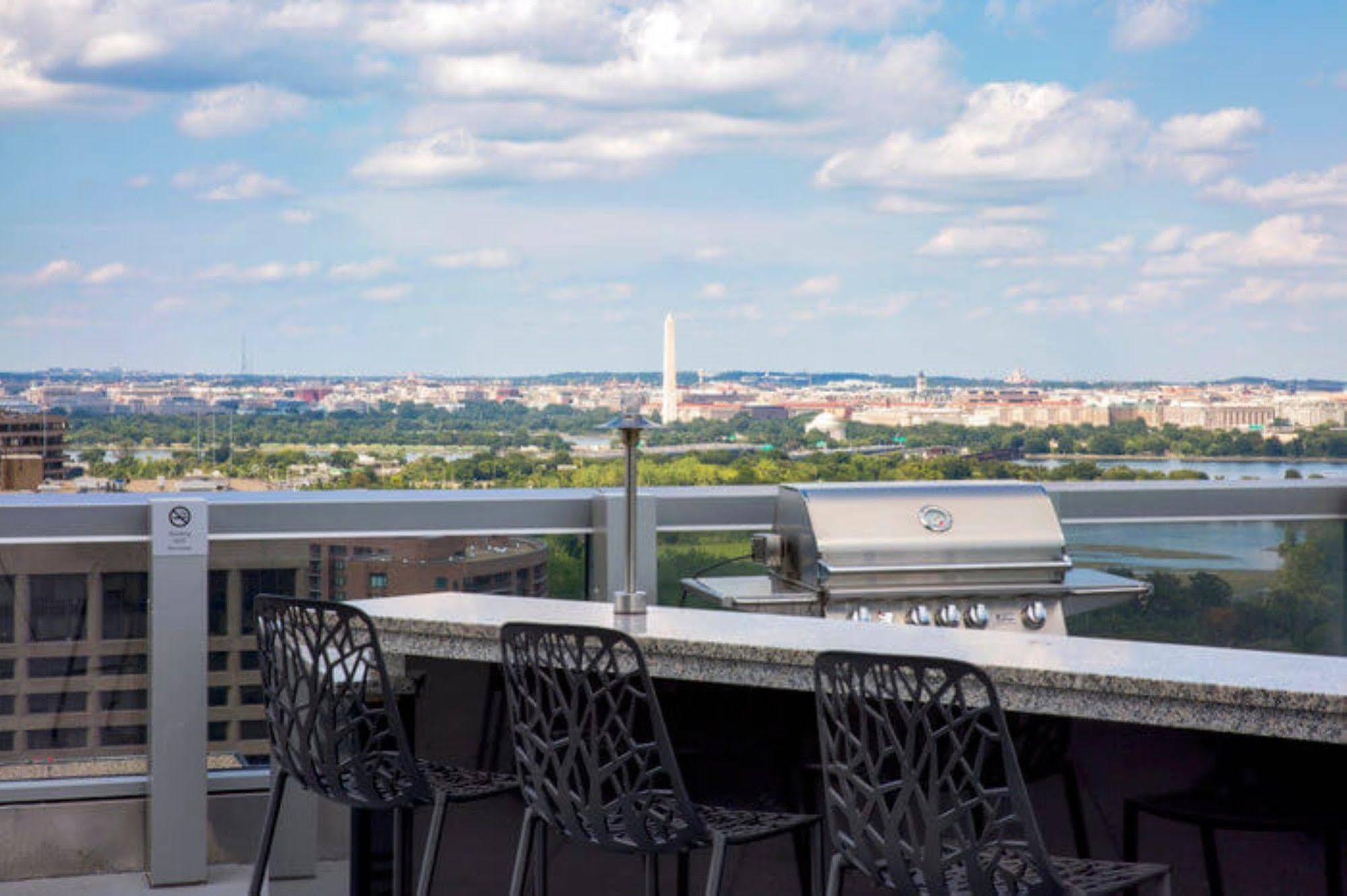 Global Luxury Suites at Crystal City
