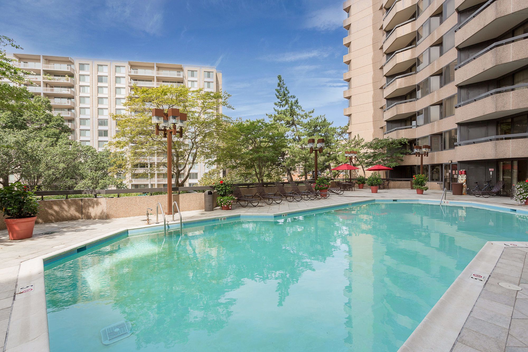 Oakwood Crystal City