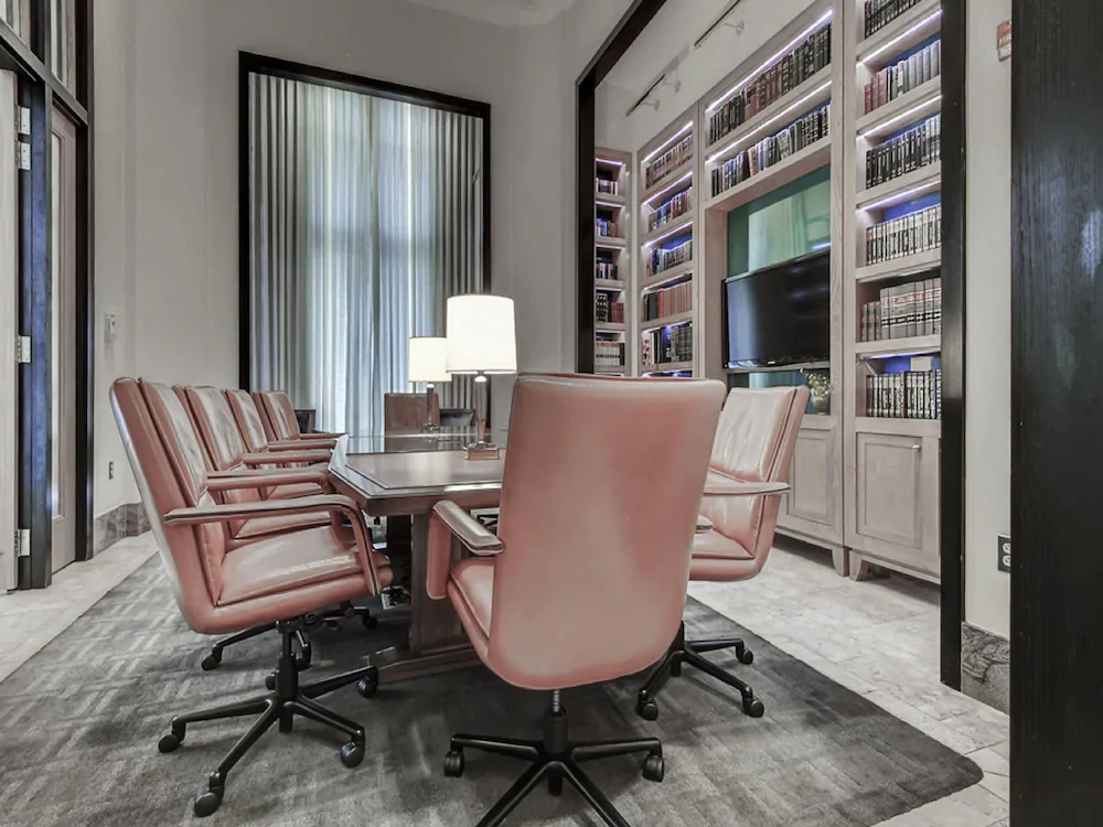 The Gramercy by Global Luxury Suites