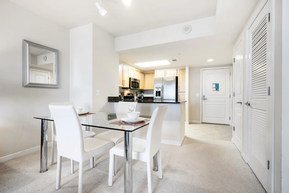 The Gramercy by Global Luxury Suites