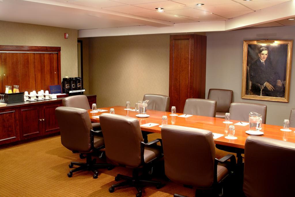 The Virginian Suites, an Ascend Collection Hotel