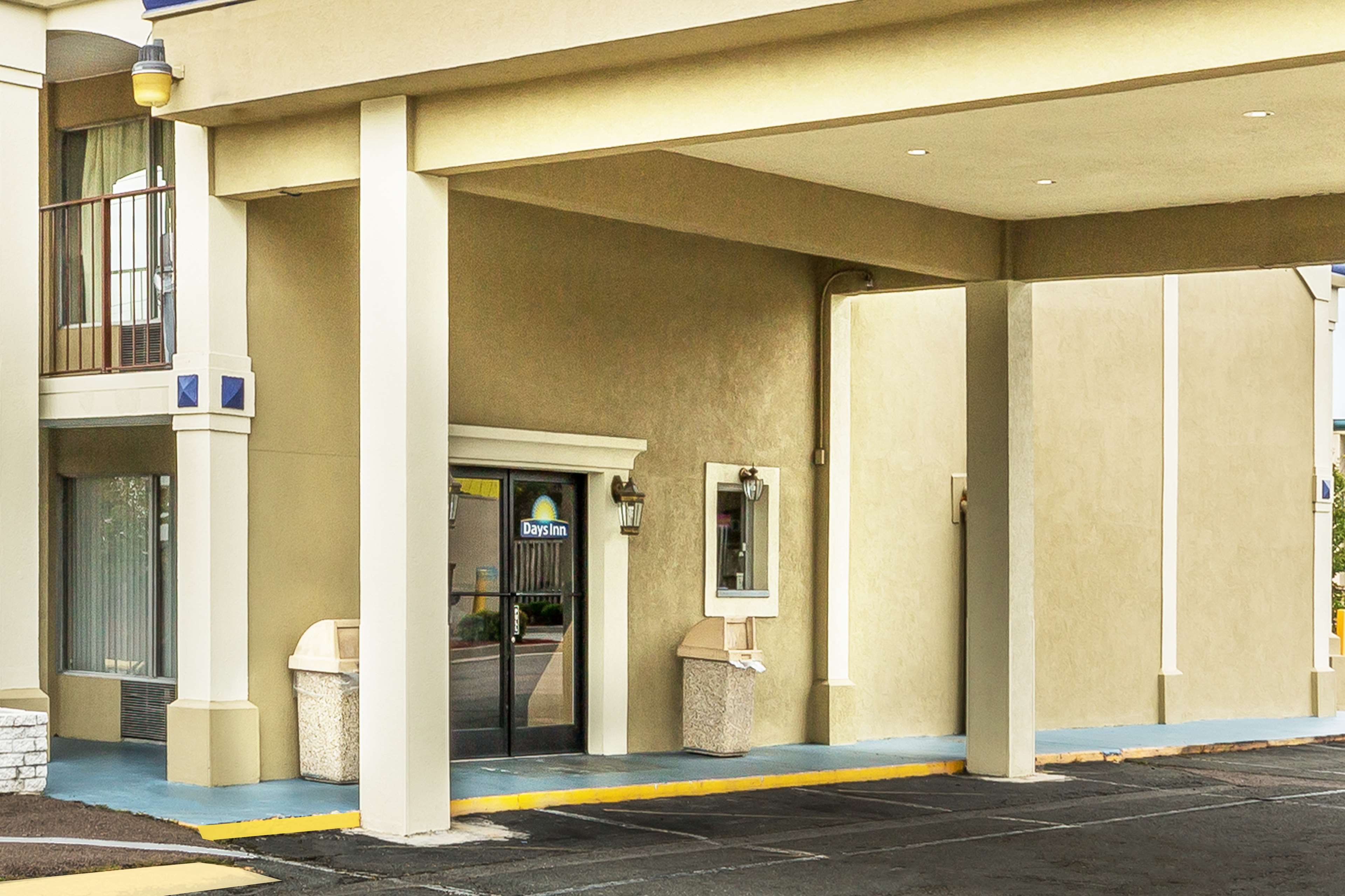 Days Inn by Wyndham Ashland