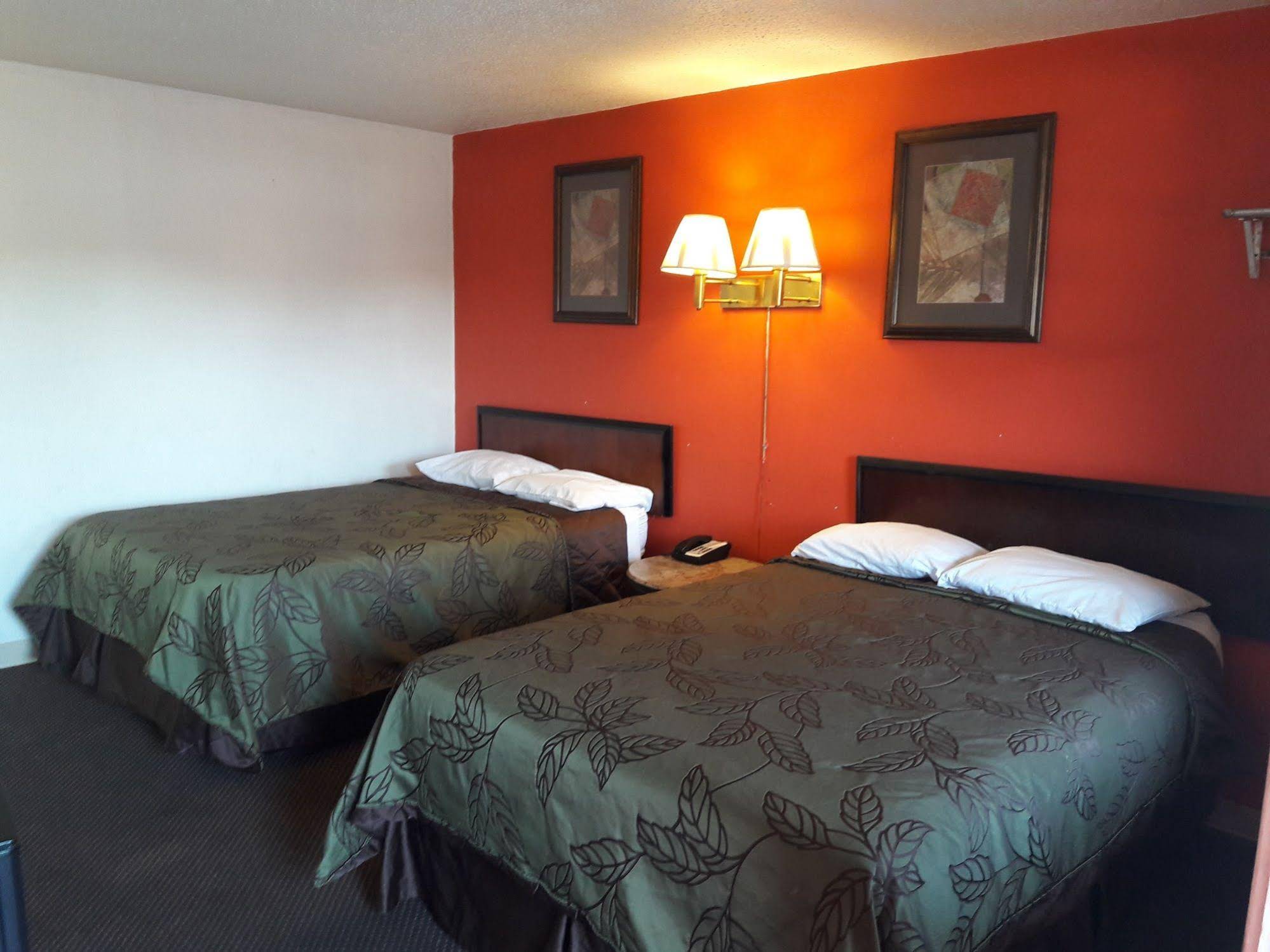 Palm Leaf Motel