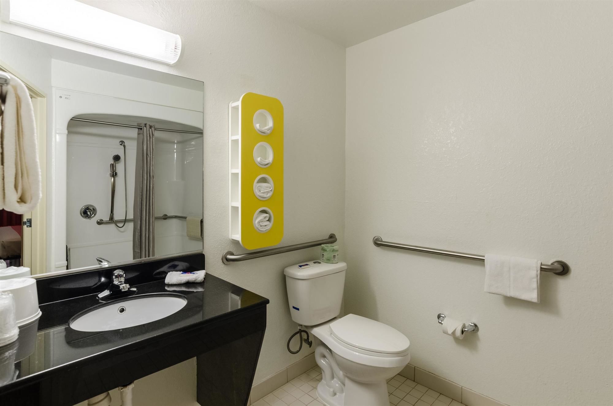 Motel 6 Bristol