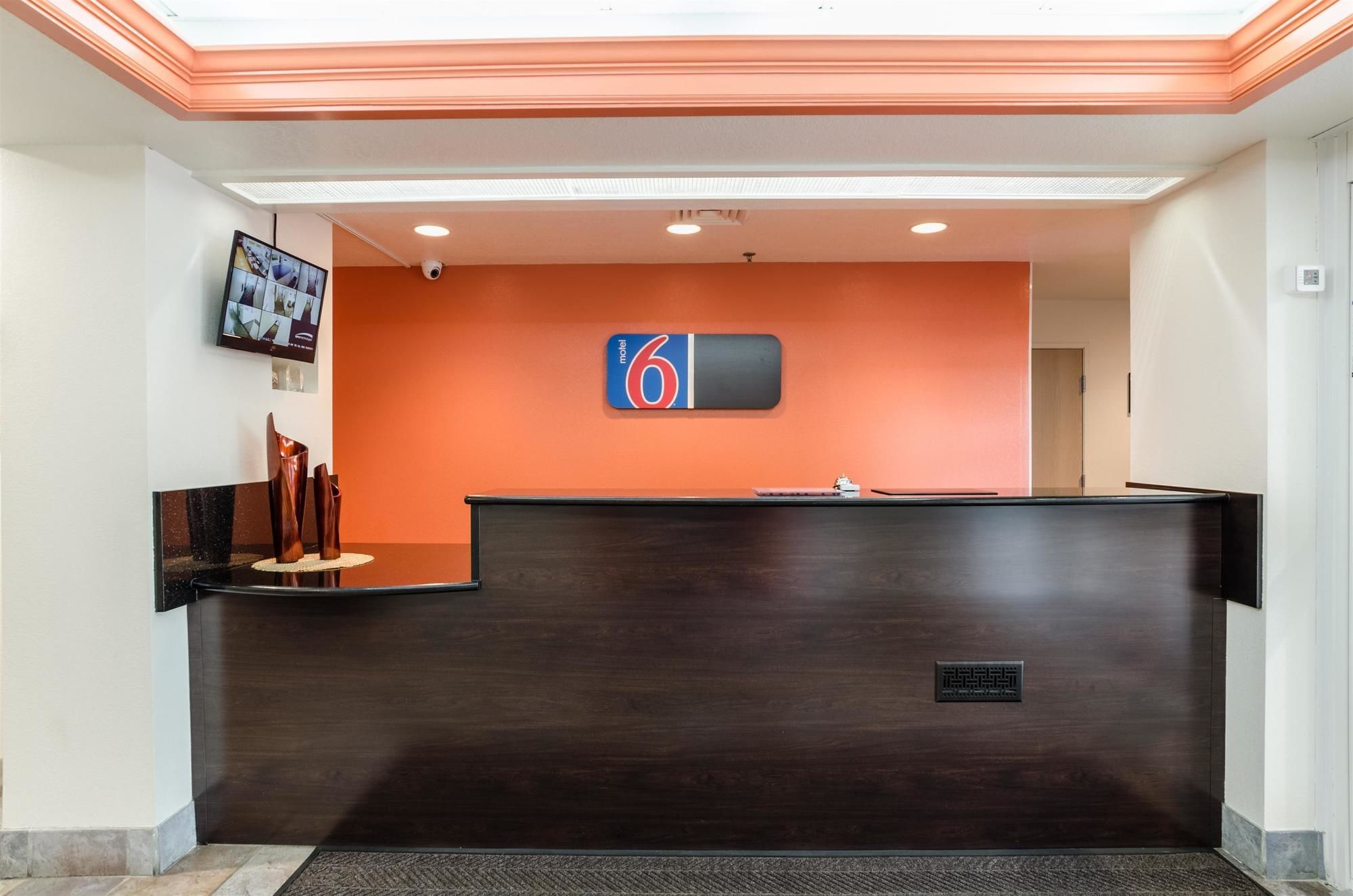 Motel 6 Bristol