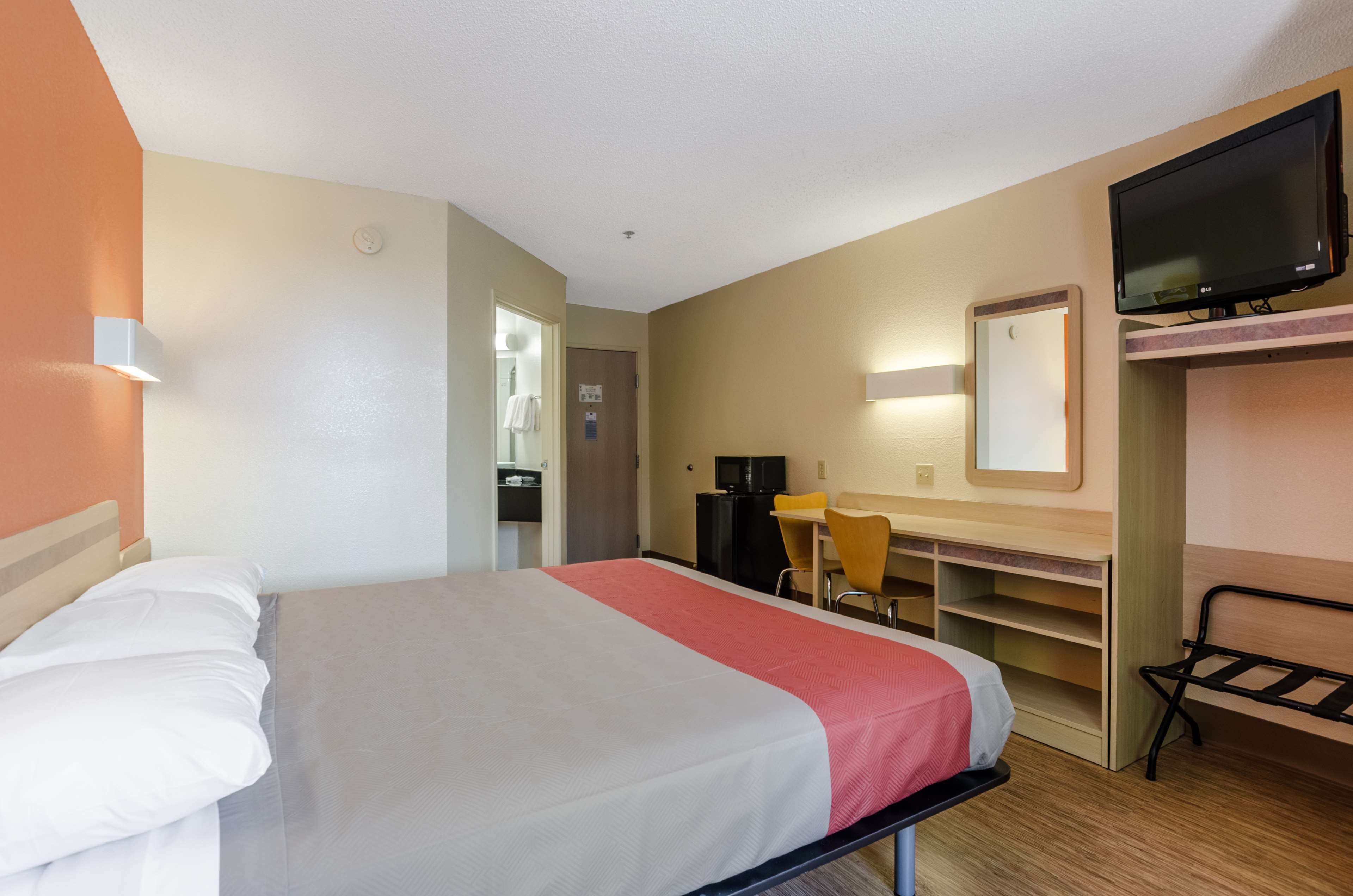 Motel 6 Bristol