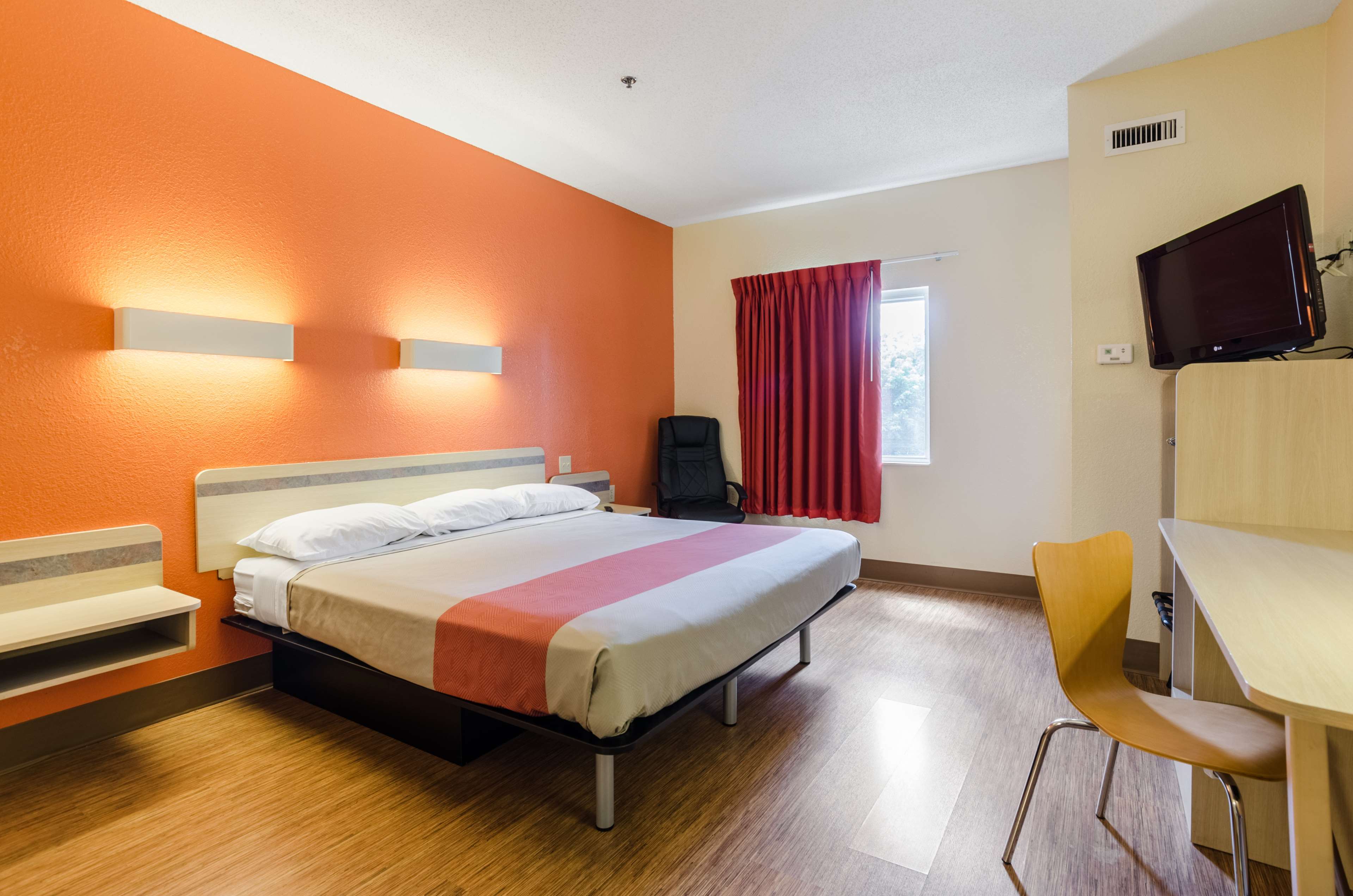 Motel 6 Bristol