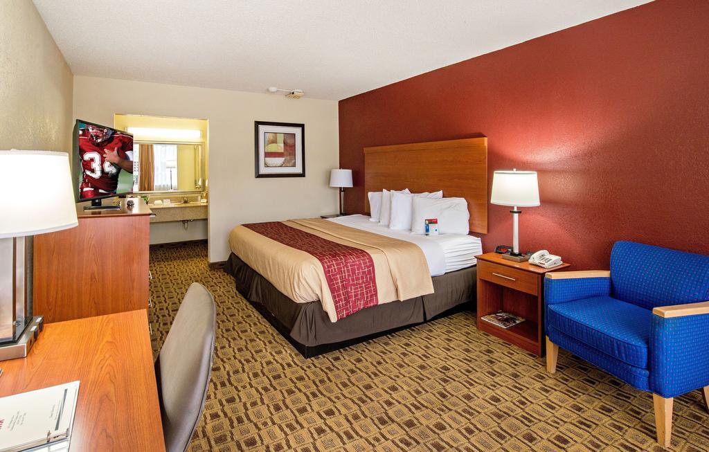 Days Inn by Wyndham Charlottesville/University Area