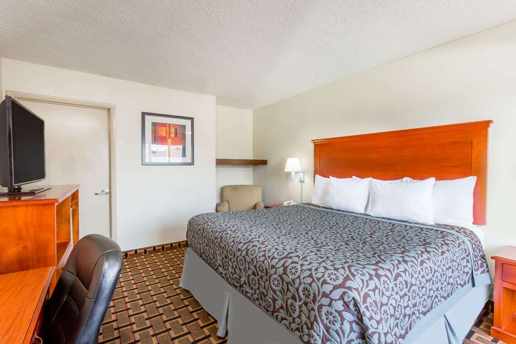 Days Inn by Wyndham Charlottesville/University Area
