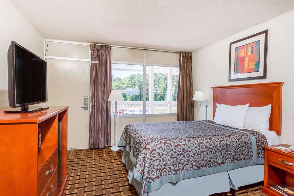 Days Inn by Wyndham Charlottesville/University Area