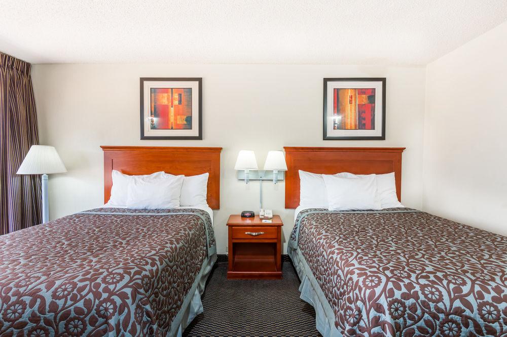 Days Inn by Wyndham Charlottesville/University Area