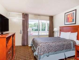 Days Inn by Wyndham Charlottesville/University Area