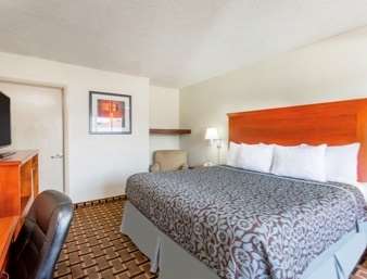 Days Inn by Wyndham Charlottesville/University Area