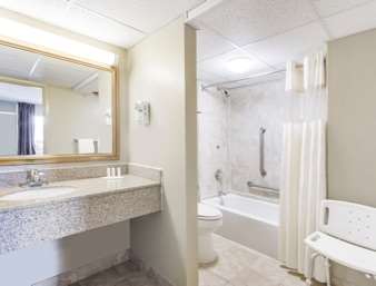 Days Inn by Wyndham Charlottesville/University Area
