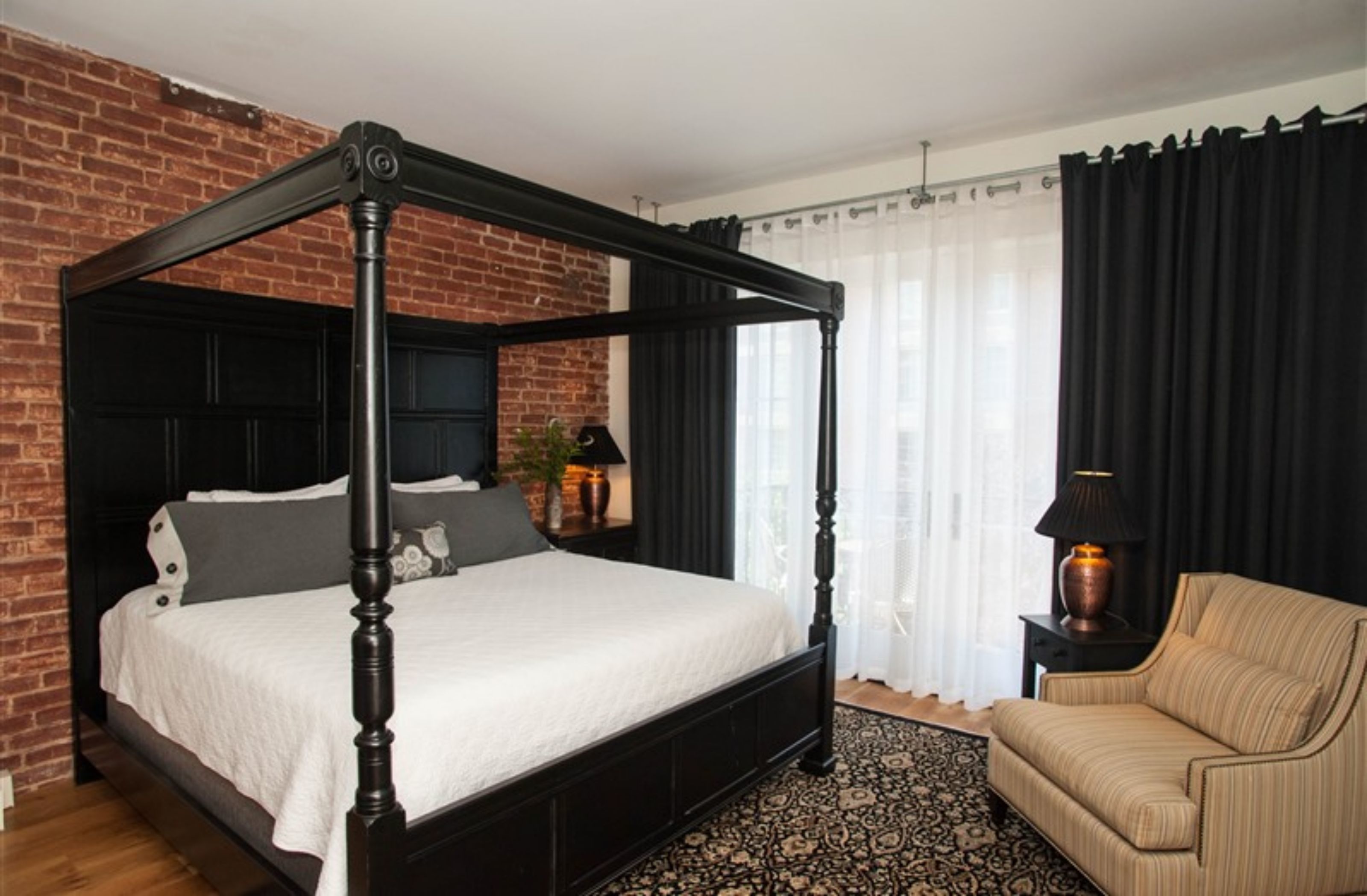 Dinsmore Boutique Inn