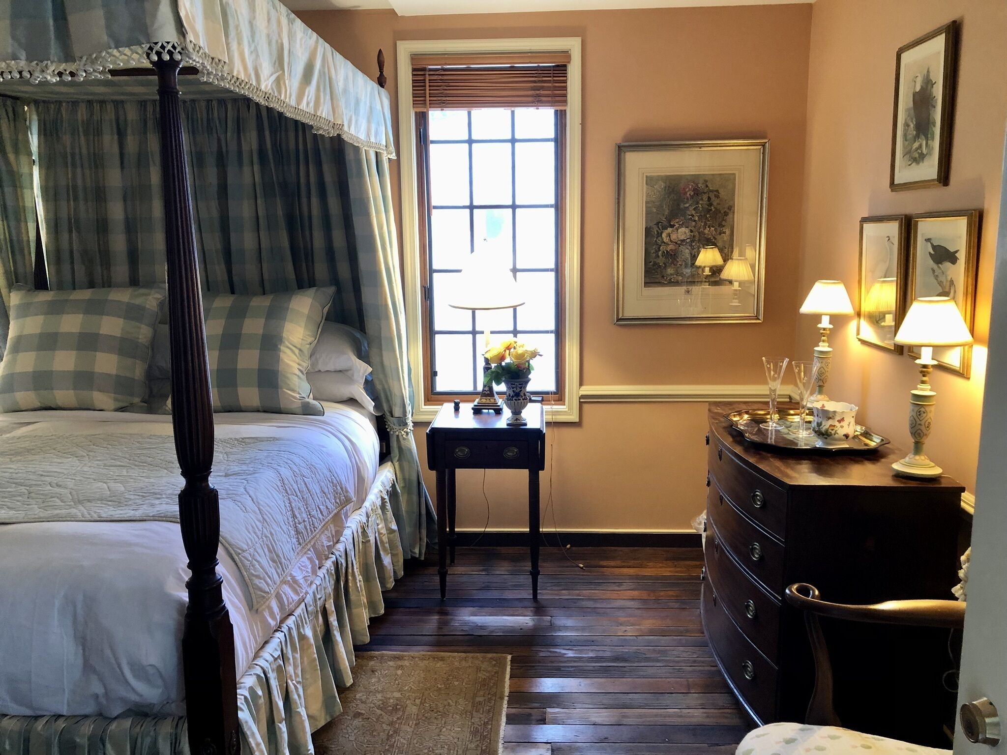 Hollymead House Inn/Bed & Breakfast