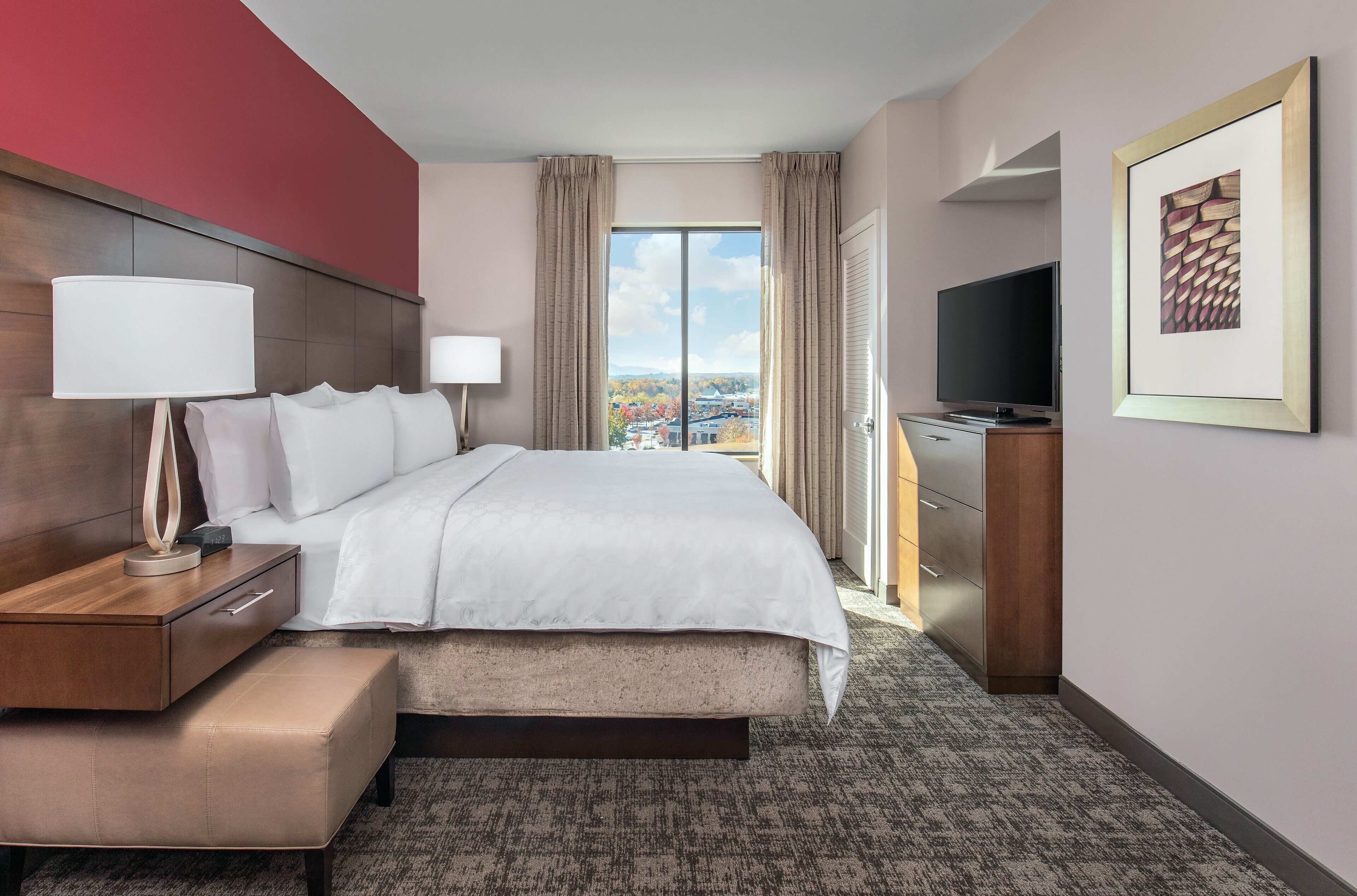 Staybridge Suites Charlottesville Airport