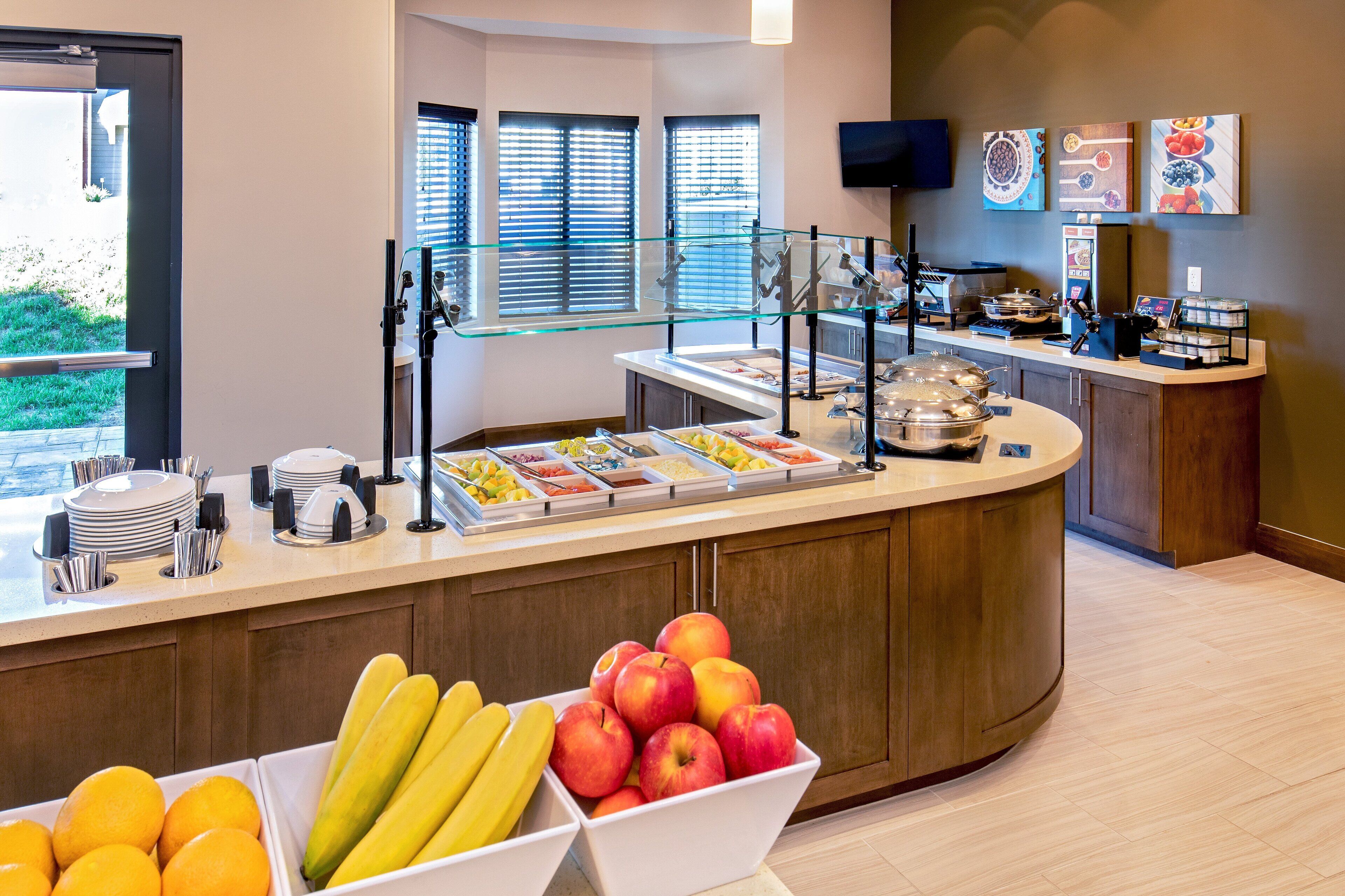 Staybridge Suites Charlottesville Airport