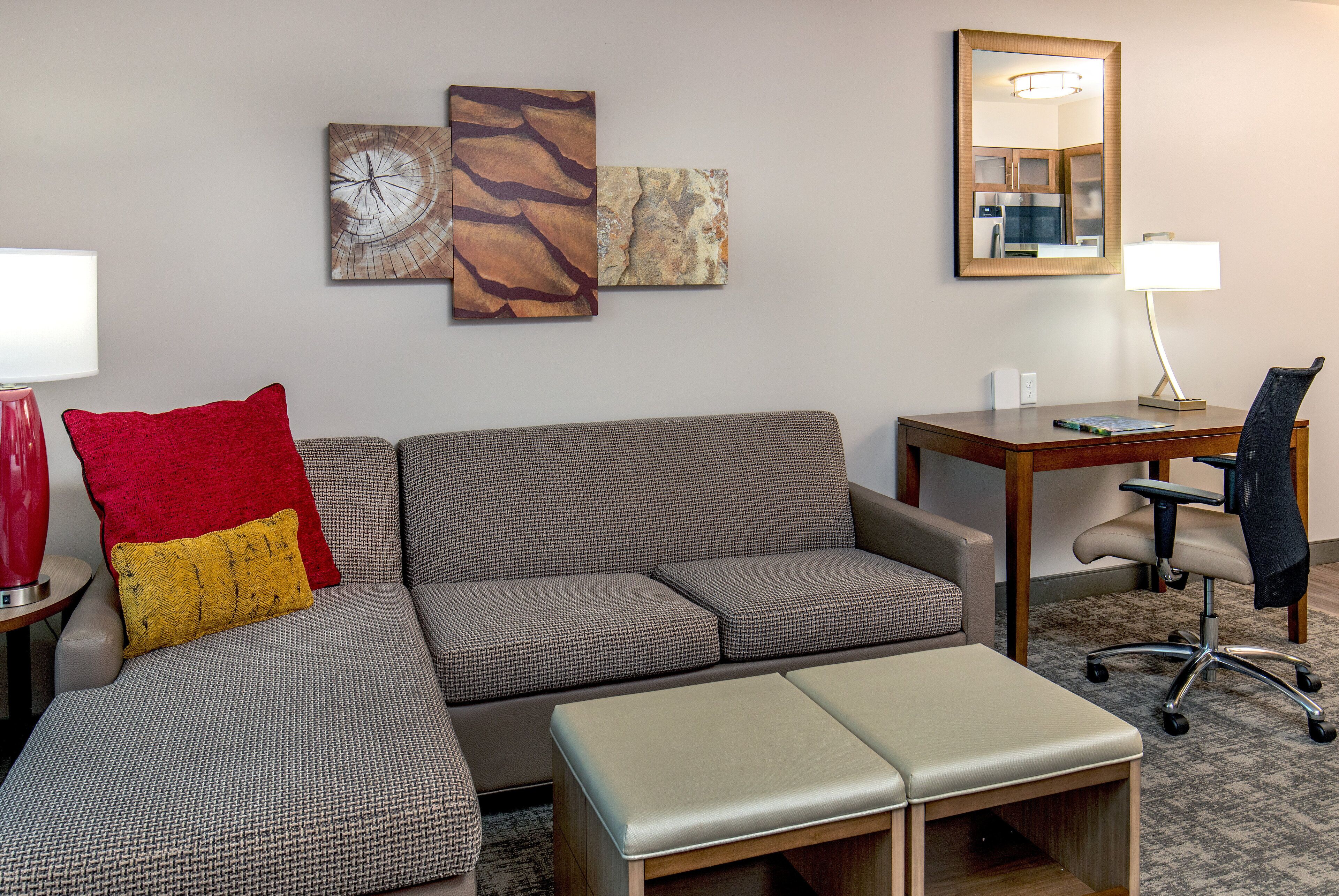 Staybridge Suites Charlottesville Airport