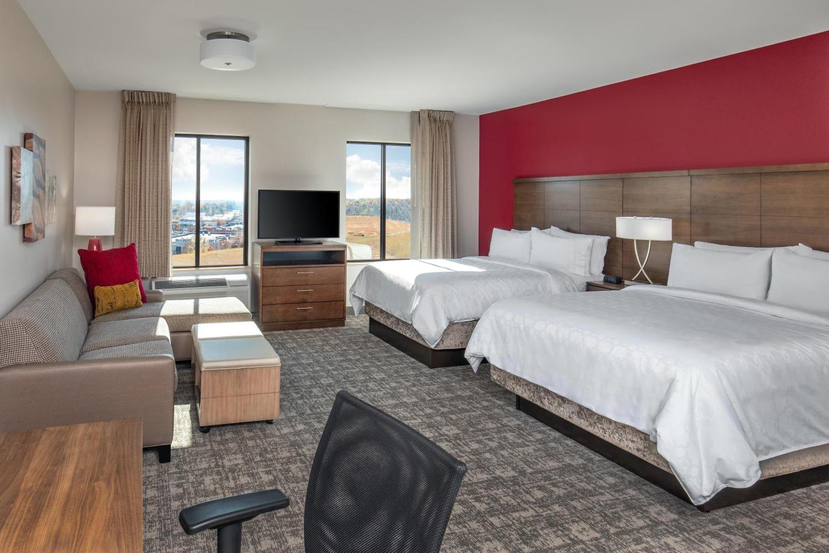 Staybridge Suites Charlottesville Airport