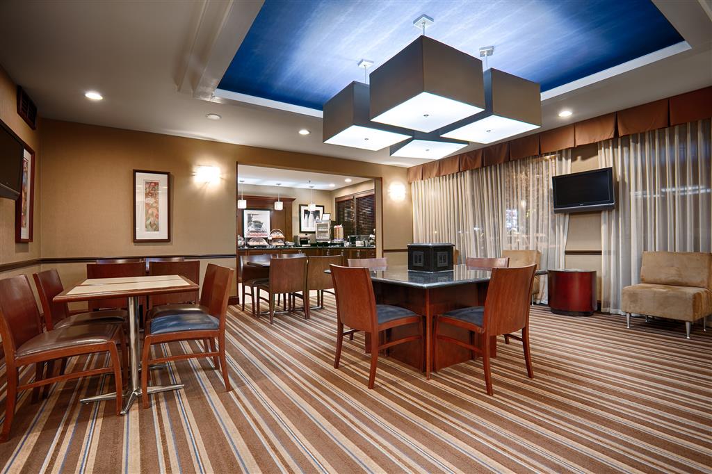 Studios and Suites 4 Less Western Branch