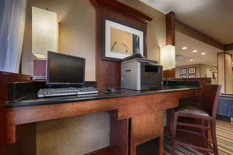 Studios and Suites 4 Less Western Branch