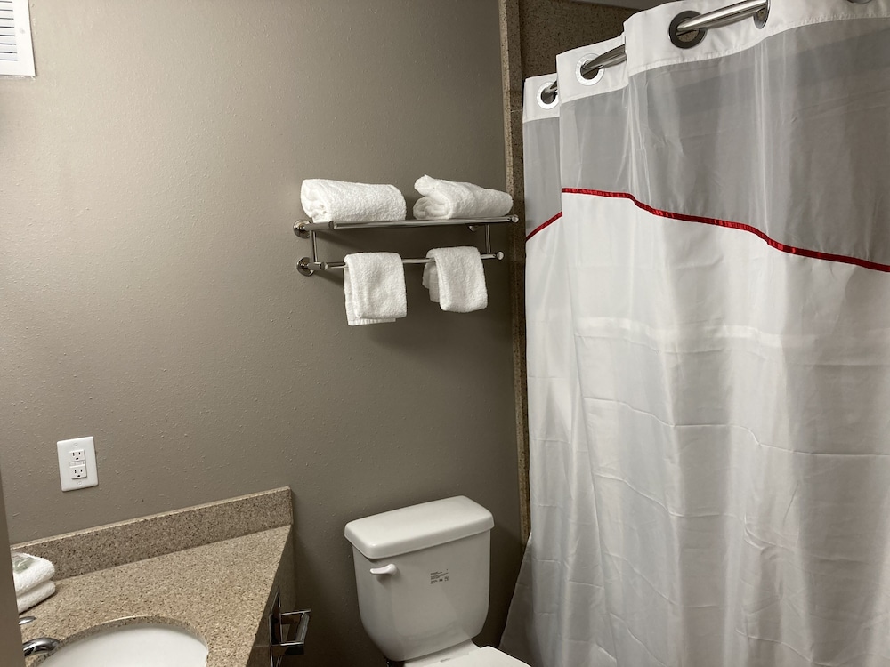 Red Roof Inn & Suites Chester