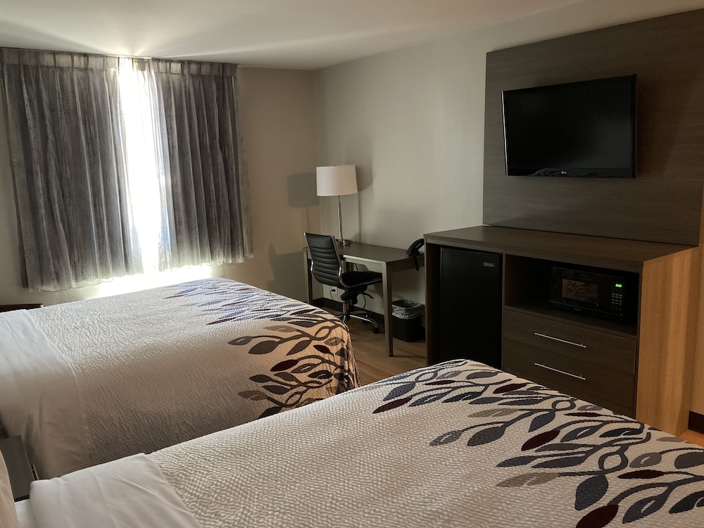 Red Roof Inn & Suites Chester