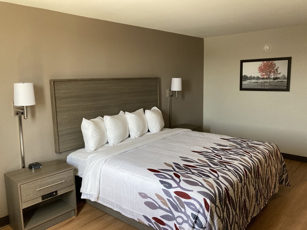 Red Roof Inn & Suites Chester